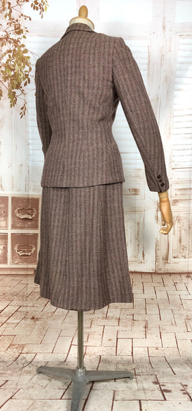 Beautiful 1940s Tweed Suit With V Pockets