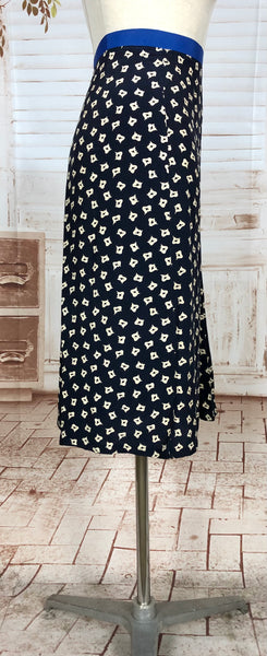 Fabulous 1940s Vintage Rayon Print Summer Suit