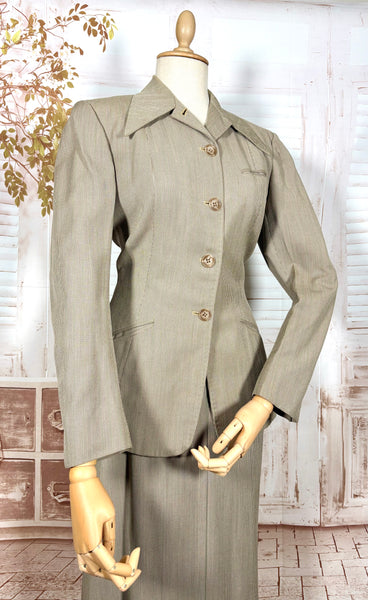 1940s Taupe Pinstripe Wool Skirt Suit – Spearpoint Collar Tailored Jacket