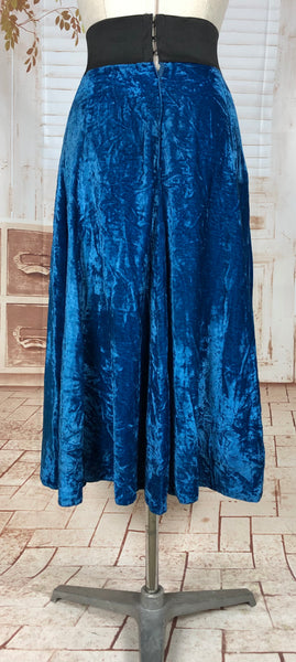 Luxurious Late 1930s / Early 1940s Vintage Royal Blue Crushed Velvet Suit