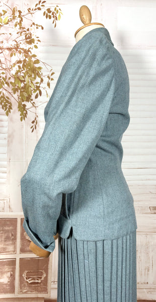 Late 1940s Teal Flecked Wool Skirt Suit with Knife Pleats – Betty Rose
