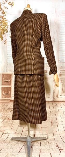 1940s Pumpkin Orange Check Skirt Suit – Tailored Hourglass Silhouette