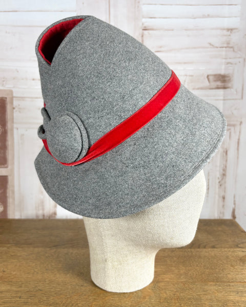 Unusual 1930s Grey And Red Felt Pixie Hat