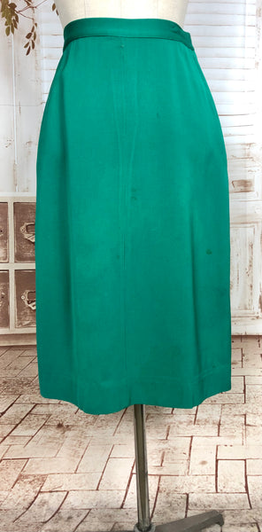 Super Vibrant Original 1940s Vintage Emerald Green Swing Suit