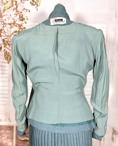 Late 1940s Teal Flecked Wool Skirt Suit with Knife Pleats – Betty Rose