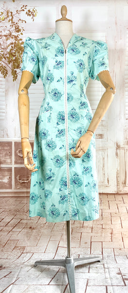 Late 1930s Early 1940s Volup Aqua Zip Front Day Dress
