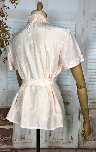 Stunning Original 1940s Vintage Pink Silk Belted Blouse With Wonderful Embroidery