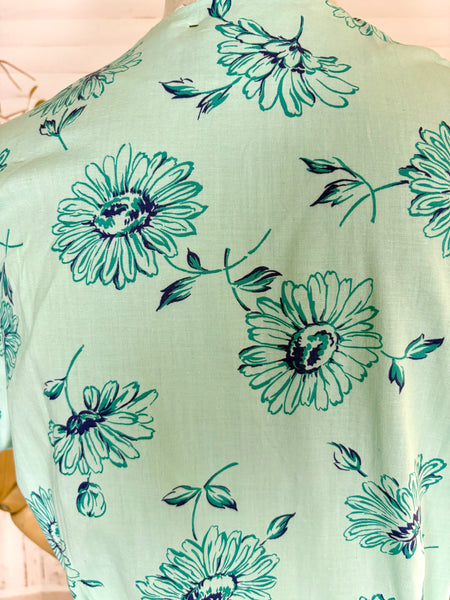 Late 1930s Early 1940s Volup Aqua Zip Front Day Dress