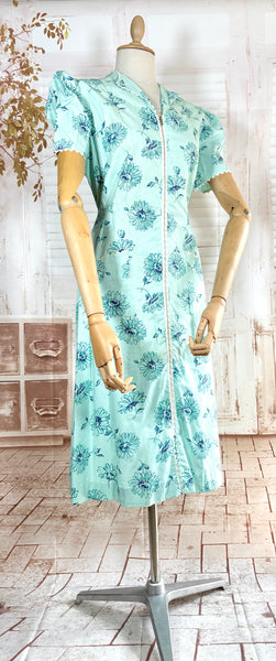Late 1930s Early 1940s Volup Aqua Zip Front Day Dress