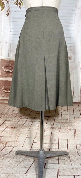 Late 1930s to Early 1940s Warm Grey Wool Skirt Suit – Fields of Milwaukee