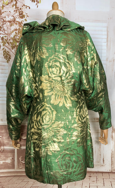 LAYAWAY PAYMENT 6 OF 6 - RESERVED FOR GILDA - Incredible Original 1920s Vintage Green And Gold Lamé Flapper Coat With Amazing Gigot Sleeves