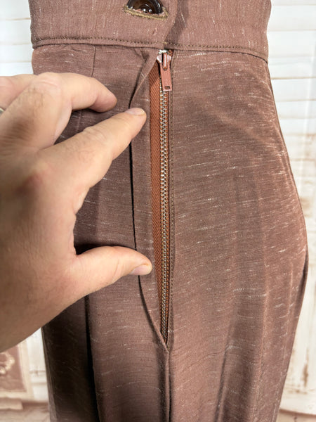 Lightweight 1940s Chocolate Brown Skirt Suit With Contrast Collar