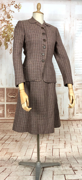 Beautiful 1940s Tweed Suit With V Pockets
