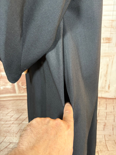 1940s Black Rayon Faille Volup Coat with Bishop Sleeves – Leslie Raymond, London
