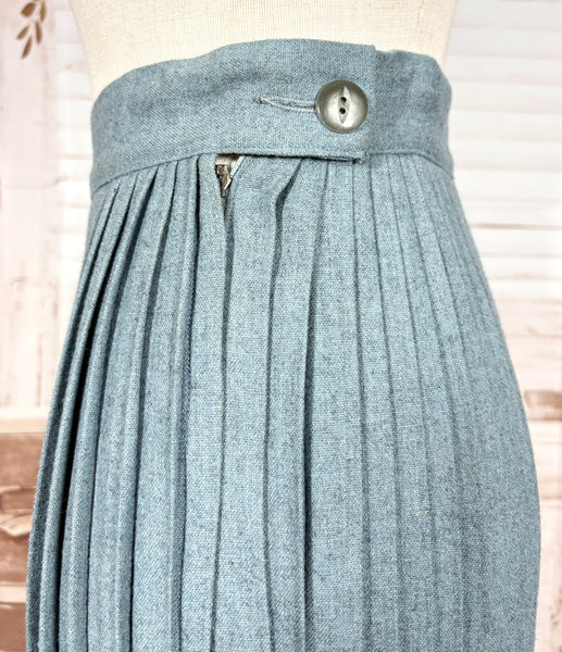 Late 1940s Teal Flecked Wool Skirt Suit with Knife Pleats – Betty Rose