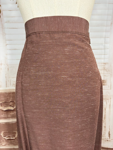 Lightweight 1940s Chocolate Brown Skirt Suit With Contrast Collar