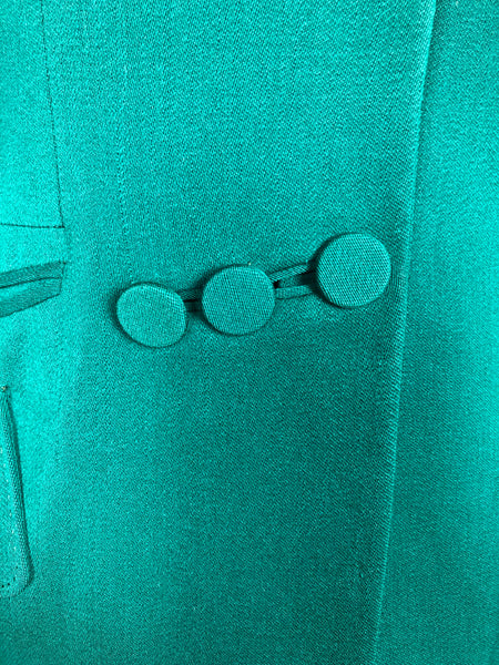 1940s Green Gabardine Suit with Scalloped Collar & Triple Button Details – Unlabelled Lilli Ann