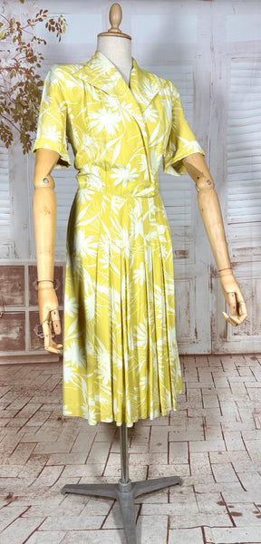 Stunning Chartreuse Abstract Floral Print 1940s Dress