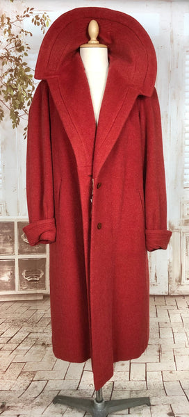 LAYAWAY PAYMENT 1 OF 2 - RESERVED FOR BIRGIT - Incredible Original Late 1940s Volup Vintage Lipstick Red Swing Coat With Huge Collar