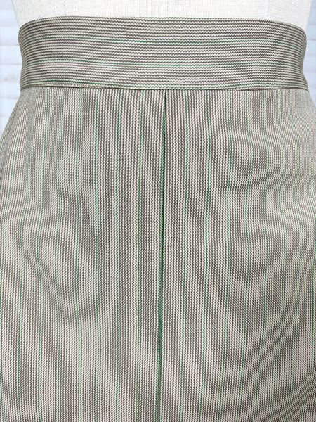 1940s Taupe Pinstripe Wool Skirt Suit – Spearpoint Collar Tailored Jacket