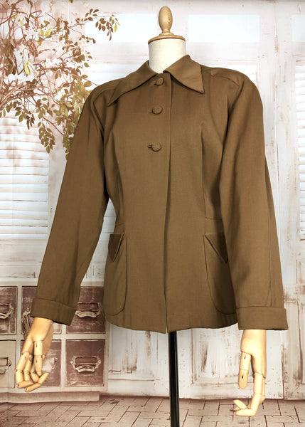 Fabulous Original 1940s Volup Vintage Brown Blazer With Dagger Collar