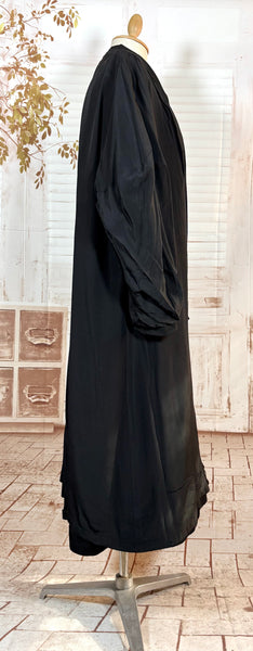1940s Black Rayon Faille Volup Coat with Bishop Sleeves – Leslie Raymond, London