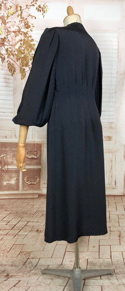 Elegant 1930s Lightweight Crepe Coat With Balloon Sleeves