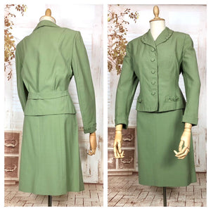 Wonderful Original Late 1940s / Early 1950s Vintage Spring Green Belt Back Suit