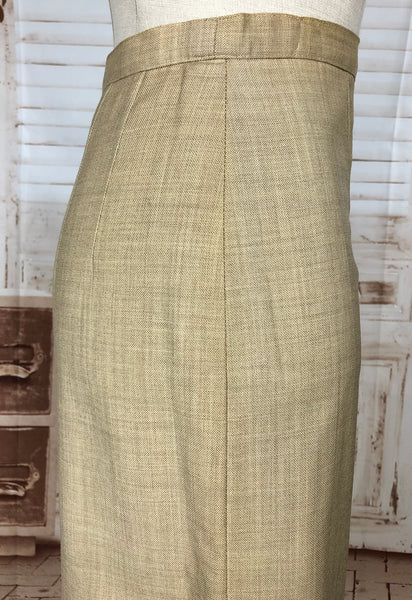 Beautiful Classic 1940s Vintage Cream Tan Summer Suit By Crestview California