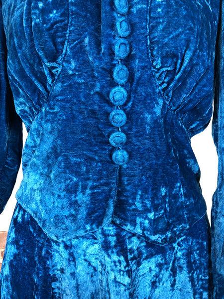 Luxurious Late 1930s / Early 1940s Vintage Royal Blue Crushed Velvet Suit