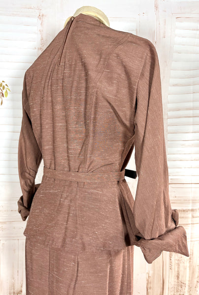 Lightweight 1940s Chocolate Brown Skirt Suit With Contrast Collar