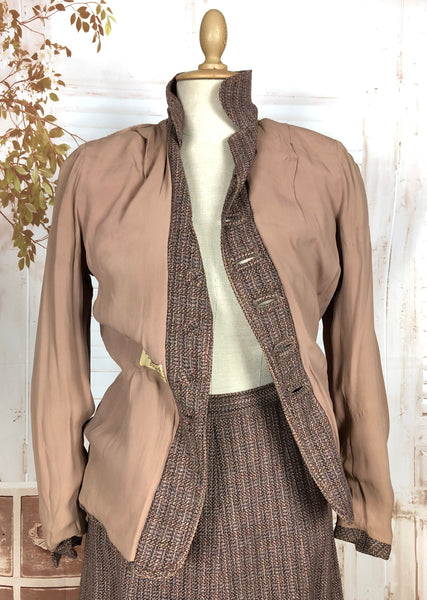 Beautiful 1940s Tweed Suit With V Pockets