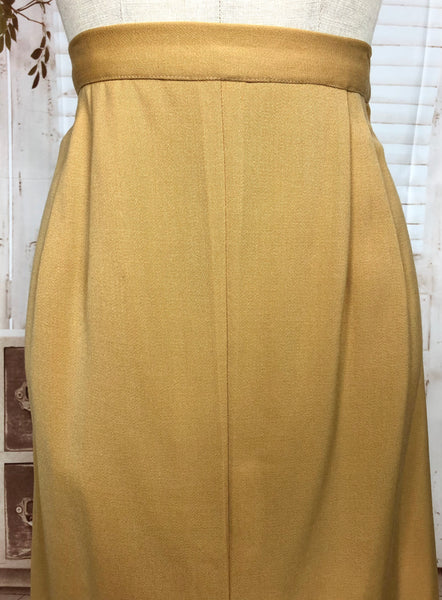 Incredible Mustard Yellow Original 1940s Vintage Double Breasted Skirt Suit