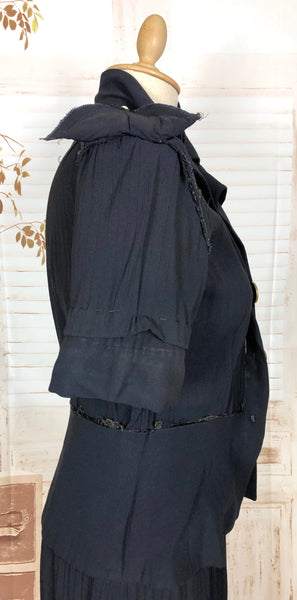 Exquisite Original 1940s Vintage Navy Blue Crepe Skirt Suit With Pin Tucks