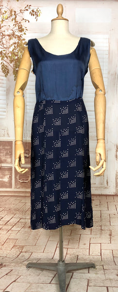 Fabulous Original Late 1930s Volup Vintage Navy Blue And White Abstract Print Dress And Jacket Set