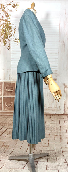 Late 1940s Teal Flecked Wool Skirt Suit with Knife Pleats – Betty Rose