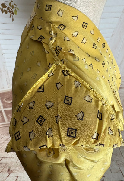 Beautiful Yellow Rayon Faille 1940s Summer Suit