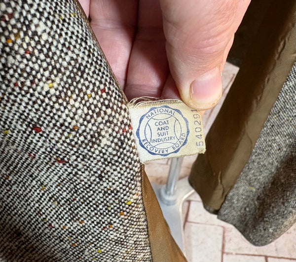 1940s Atomic Fleck Tweed Coat – Strong Shouldered Flecked Tweed Swing Coat
