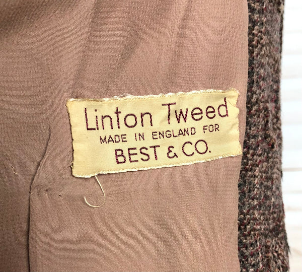 Beautiful 1940s Tweed Suit With V Pockets