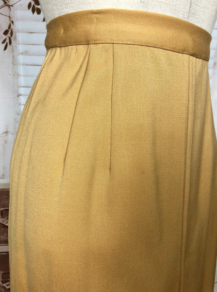 Incredible Mustard Yellow Original 1940s Vintage Double Breasted Skirt Suit