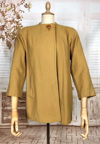 Exquisite Mustard Yellow 1940s Swing Coat
