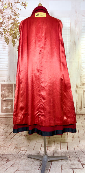 Lipstick Red Late 1940s / Early 1950s Volup Swing Coat By Rothmoor