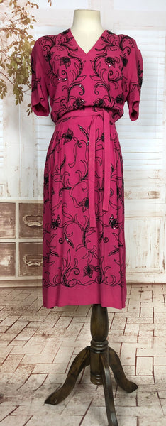 Incredible Original 1940s Vintage Fuchsia Pink Femme Fatale Dress With Black Embroidery And Sequins