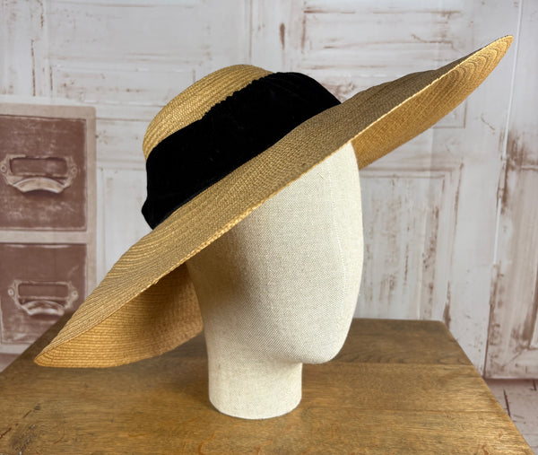 Huge Late 1930s / Early 1940s Straw Sun Hat