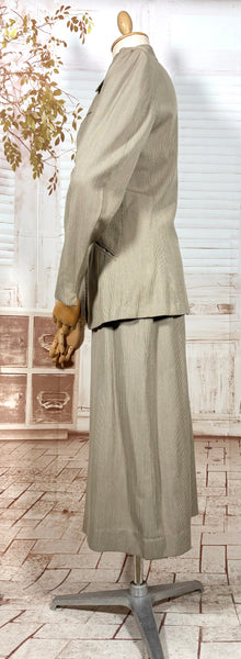 1940s Taupe Pinstripe Wool Skirt Suit – Spearpoint Collar Tailored Jacket