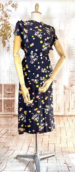 1940s Navy Cold Rayon Novelty Print Dress – Dancing Figures & Abstract Dot Print