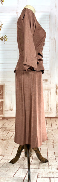 Lightweight 1940s Chocolate Brown Skirt Suit With Contrast Collar