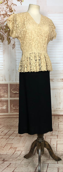 Wonderful Original 1940s Vintage Black And Cream Colour Dress With Lace Bodice