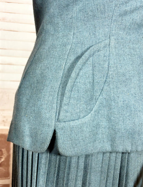 Late 1940s Teal Flecked Wool Skirt Suit with Knife Pleats – Betty Rose