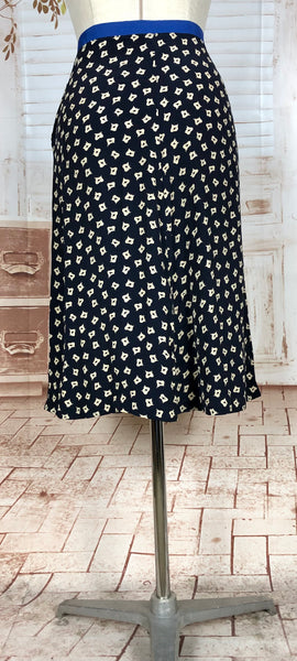 Fabulous 1940s Vintage Rayon Print Summer Suit